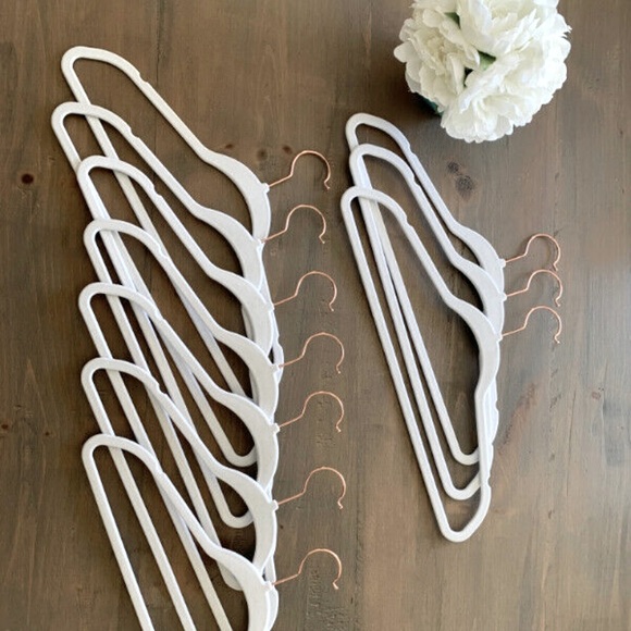 SOLD - Premium Velvet White / Rose Gold Hangers - Picture 1 of 2